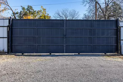 1024 S First Street, Sherman, TX 75090 - Photo 23