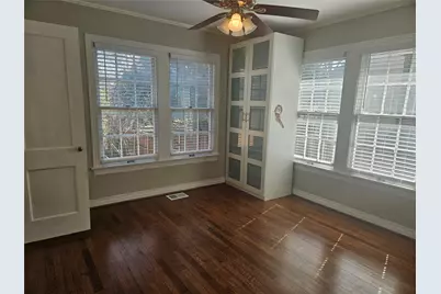 7010 Vivian Avenue, Dallas, TX 75223 - Photo 11