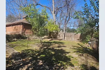 7010 Vivian Avenue, Dallas, TX 75223 - Photo 29