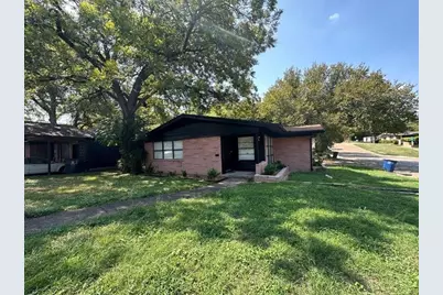 1303 Michigan Avenue, Dallas, TX 75216 - Photo 1