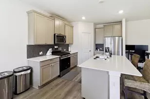 10407 Twisting Spgs Dr, Aubrey, TX 76227 - Photo 11