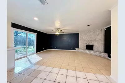 6936 Fallbrook Court, Fort Worth, TX 76120 - Photo 7