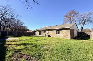 6936 Fallbrook Ct, Fort Worth, TX 76120 - Photo 17