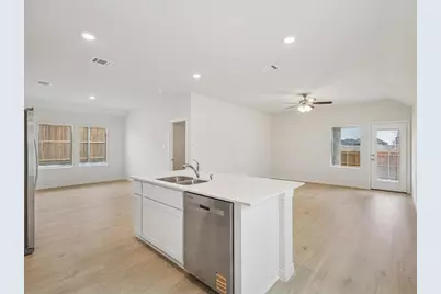 2005 Outpost Way, Princeton, TX 75407 - Photo 9