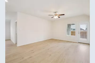 2005 Outpost Way, Princeton, TX 75407 - Photo 11