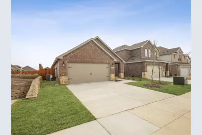 2005 Outpost Way, Princeton, TX 75407 - Photo 3