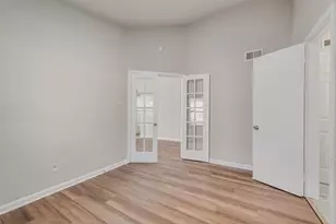 2410 Brookdale Dr, Arlington, TX 76014 - Photo 5