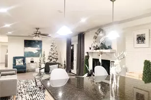 10807 Marsh Ln, Dallas, TX 75229 - Photo 7