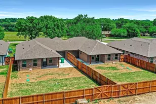 605 N Friendship Rd, Sherman, TX 75092 - Photo 17