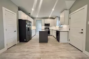 605 N Friendship Rd, Sherman, TX 75092 - Photo 11