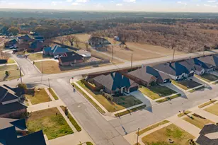 1601 Summercrest Dr, Cleburne, TX 76033 - Photo 29