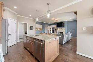 1601 Summercrest Dr, Cleburne, TX 76033 - Photo 11