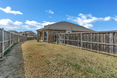 2939 Pino, Grand Prairie, TX 75054 - Photo 37