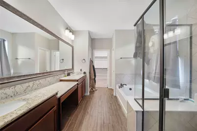 9401 Trailway Dr, Little Elm, TX 75068 - Photo 13