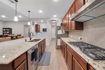 9401 Trailway Dr, Little Elm, TX 75068 - Photo 7