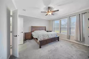 9401 Trailway Dr, Little Elm, TX 75068 - Photo 11