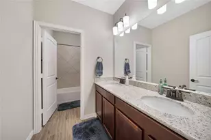 9401 Trailway Dr, Little Elm, TX 75068 - Photo 19