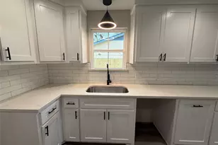 2612 W Park Row, Corsicana, TX 75110 - Photo 7