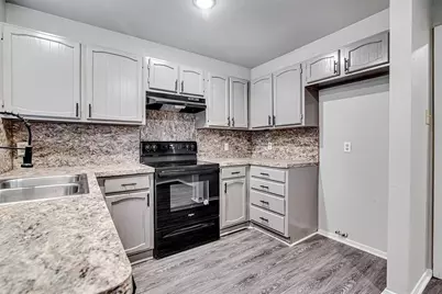 1403 Courtney Place, Cleburne, TX 76033 - Photo 13