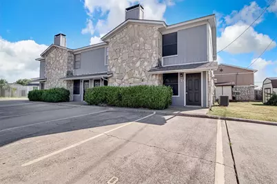 1403 Courtney Place, Cleburne, TX 76033 - Photo 7