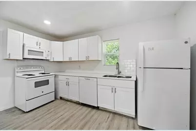 320 T A Carroll Avenue, Corsicana, TX 75110 - Photo 7