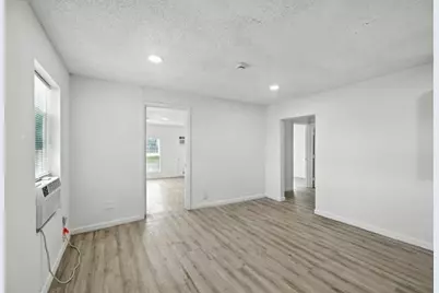 320 T A Carroll Avenue, Corsicana, TX 75110 - Photo 9