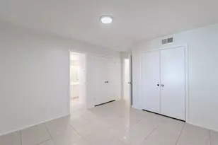 3325 Shady Hollow Ln, Dallas, TX 75233 - Photo 37