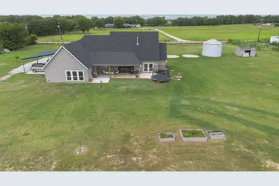 109 County Road 2696, Alvord, TX 76225 - Photo 39