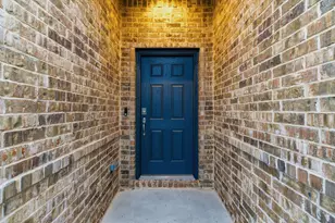 437 Falcon Wy, Azle, TX 76020 - Photo 5