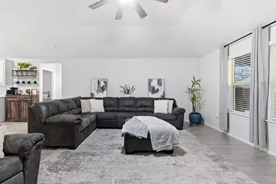 437 Falcon Way, Azle, TX 76020 - Photo 7