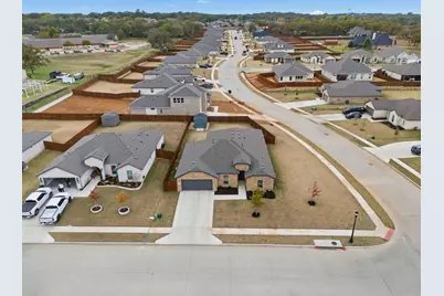 437 Falcon Way, Azle, TX 76020 - Photo 37