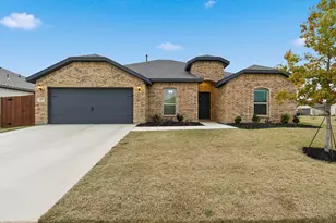 437 Falcon Wy, Azle, TX 76020 - Photo 5