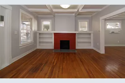 2121 Fairmount Avenue, Fort Worth, TX 76110 - Photo 3