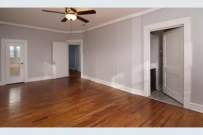 2121 Fairmount Avenue, Fort Worth, TX 76110 - Photo 9