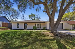 2211 Sierra Dr, Grapevine, TX 76051 - Photo 1