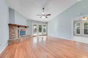 4154 Emerson Dr, Grand Prairie, TX 75052 - Photo 5