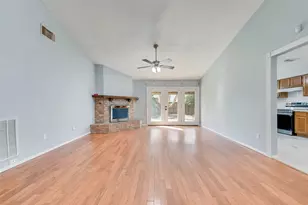 4154 Emerson Dr, Grand Prairie, TX 75052 - Photo 7