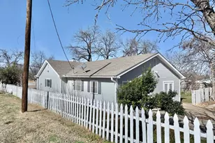 102 S Avenue Q, Clifton, TX 76634 - Photo 5