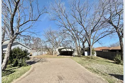 102 S Avenue Q, Clifton, TX 76634 - Photo 31