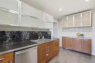 5326 Bradford Dr, Dallas, TX 75235 - Photo 11