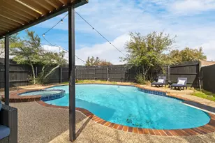 1301 N Trail Dr, Carrollton, TX 75006 - Photo 35