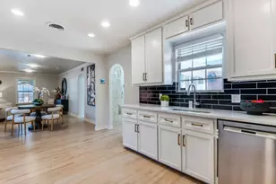 806 Knott Pl, Dallas, TX 75208 - Photo 11