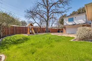 806 Knott Pl, Dallas, TX 75208 - Photo 29