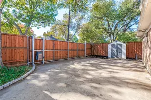 806 Knott Pl, Dallas, TX 75208 - Photo 33