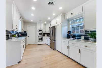 806 Knott Place, Dallas, TX 75208 - Photo 11