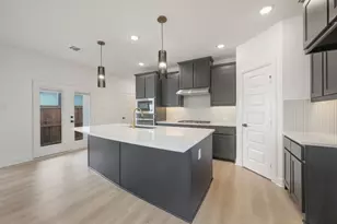 1012 Almond Blossom Cir, Crowley, TX 76036 - Photo 19