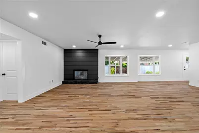 3542 Chellen Drive, Farmers Branch, TX 75234 - Photo 17