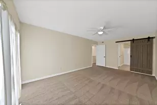 2303 Park Hill Dr, Fort Worth, TX 76110 - Photo 15