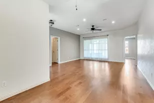 8220 Saddlebrook Dr, Benbrook, TX 76116 - Photo 7