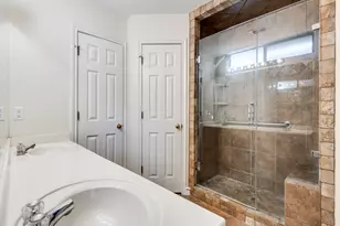 8220 Saddlebrook Dr, Benbrook, TX 76116 - Photo 19